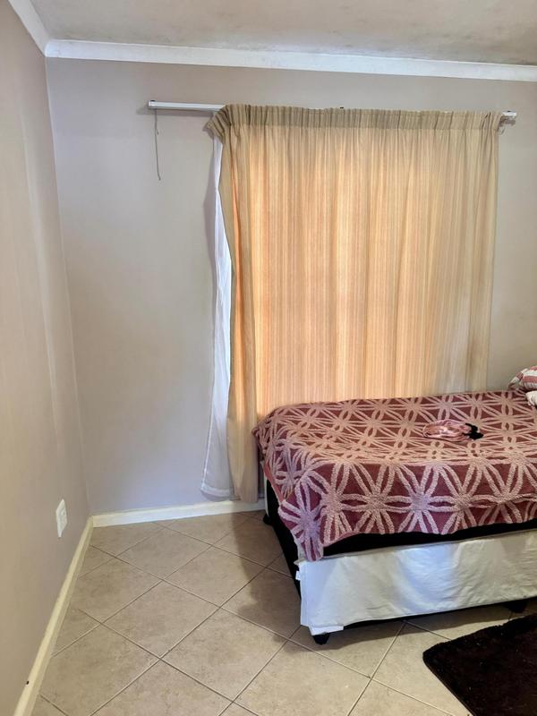 To Let 2 Bedroom Property for Rent in Grahamstown Central Eastern Cape